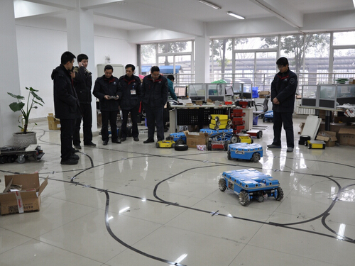中航工业成飞集团工程师一行到访九游平台公司-1.jpg